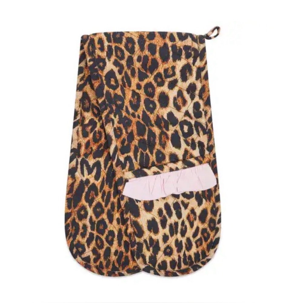 Damson Madder Leopard Print with Pink Ruffle Trim Oven Gloves New